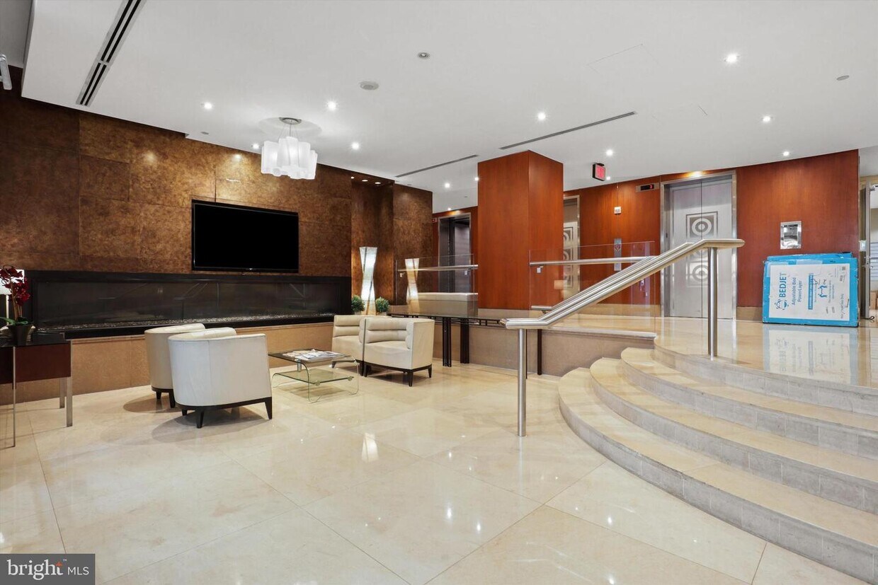 Foto principal - 811 4th St NW