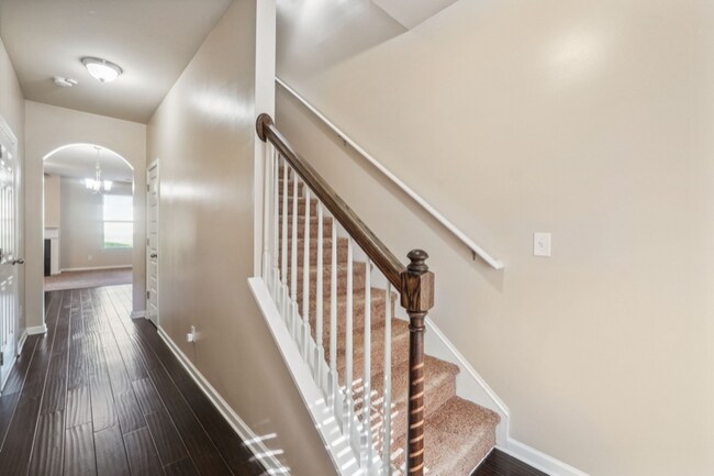 Building Photo - 412 Lossie Ln