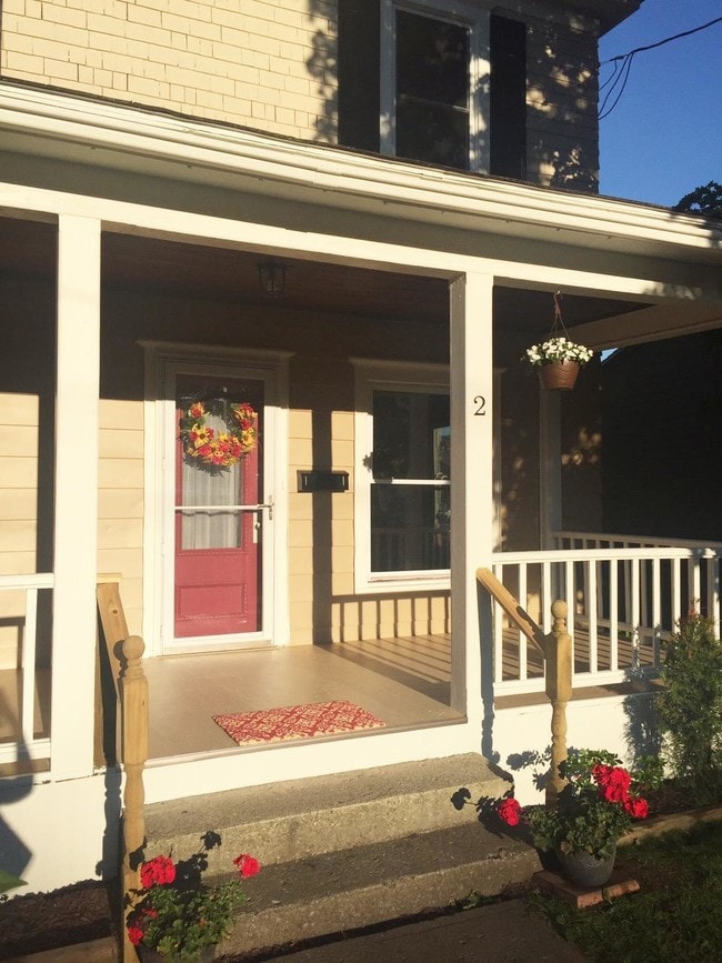 Building Photo - 2 Murdock Ave