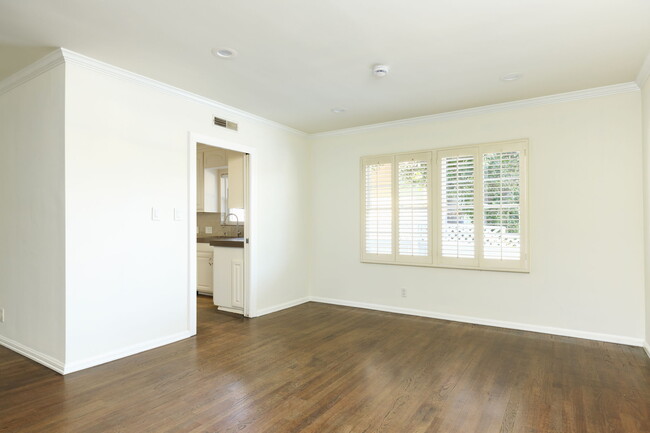 Dining Room - 14332 Greenleaf St