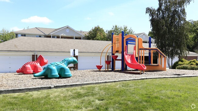 Área de juegos para niños - Big Creek Apartments and Townhouses