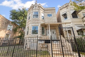 Building Photo - 1841 S Kedzie Ave