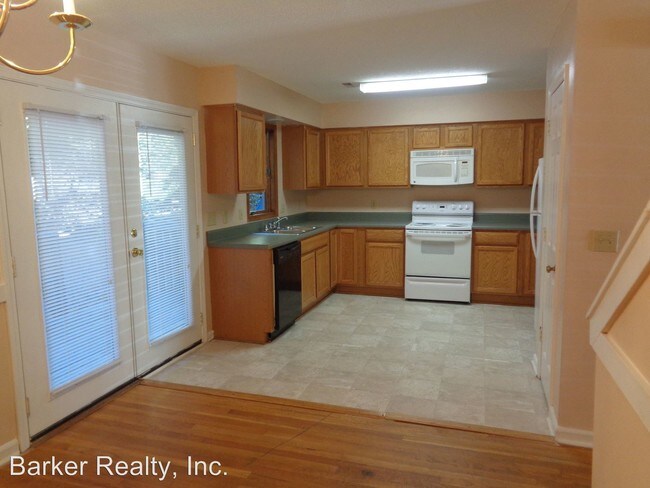 Building Photo - 4 br, 2.5 bath House - 4360 Hunters Club Dr.