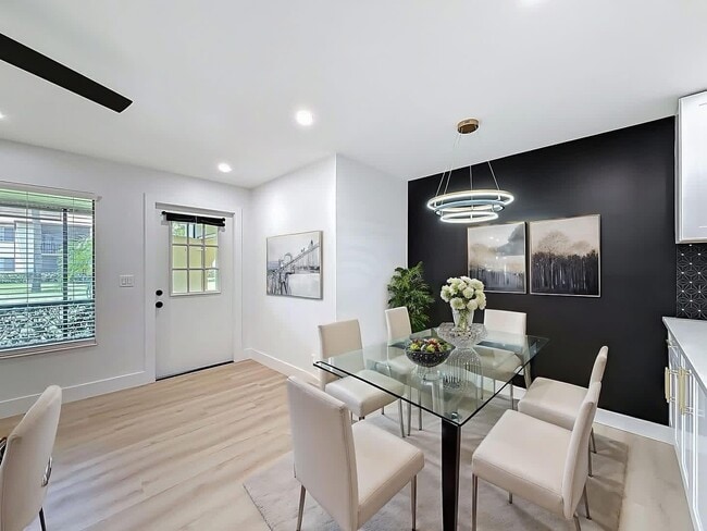 Building Photo - 4941 Sable Pine Cir