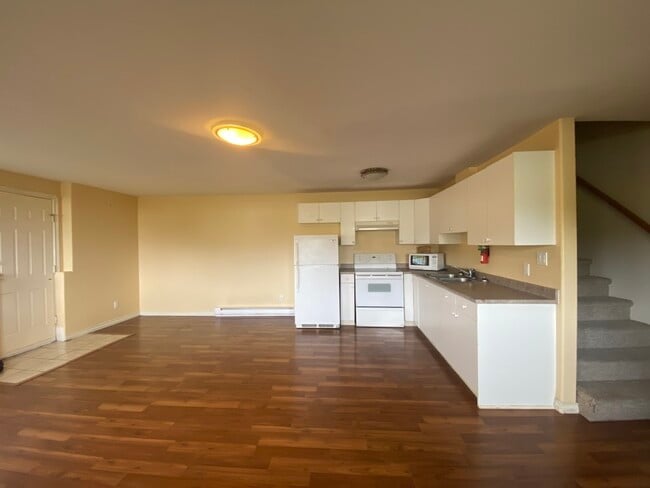 Building Photo - 6389 Corfu Dr