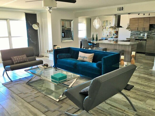 Foto del edificio - 5000 Gulf Blvd