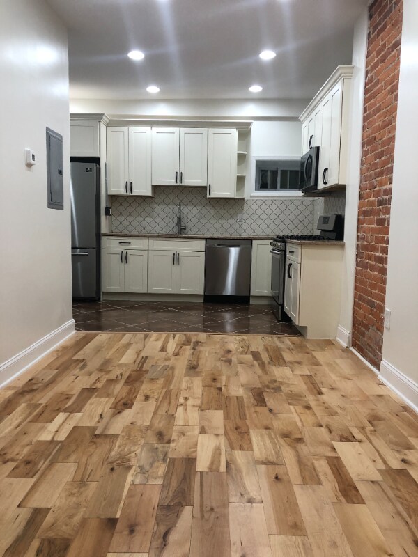 Foto del edificio - 1706 N Marshall St