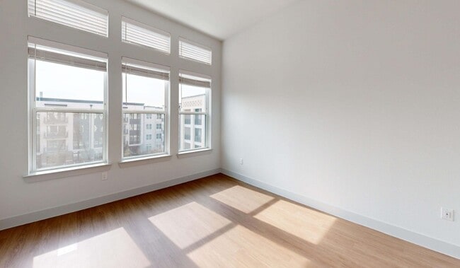 Building Photo - Hartwood