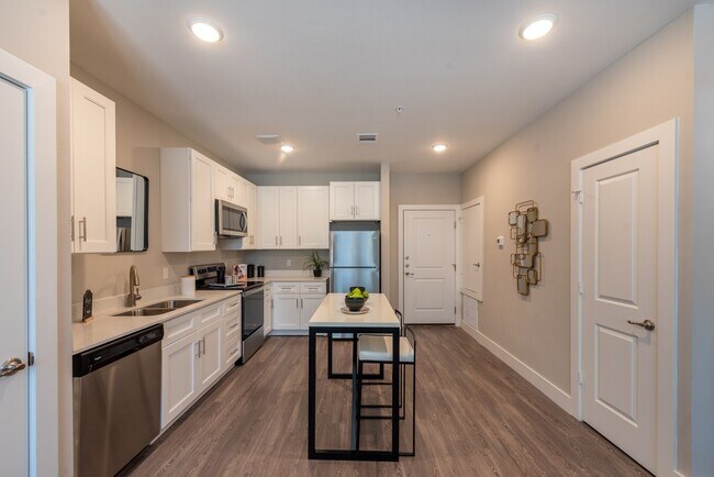 Building Photo - Your Luxury Lifestyle Begins Here!