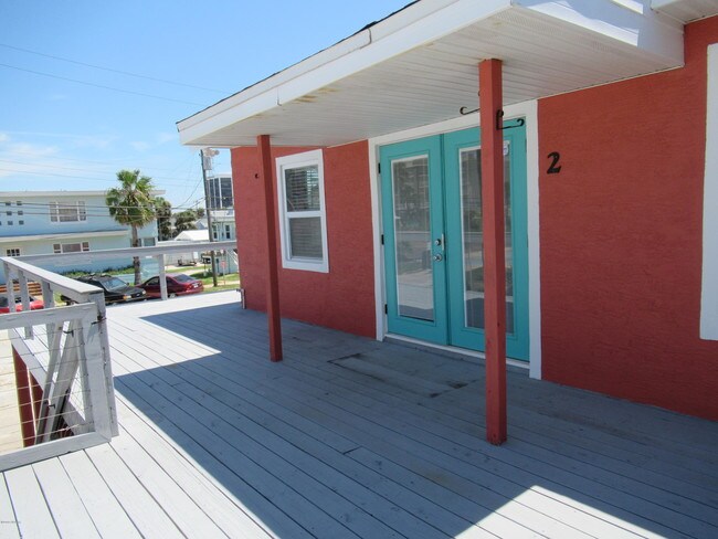 Building Photo - 615 Riverview Blvd