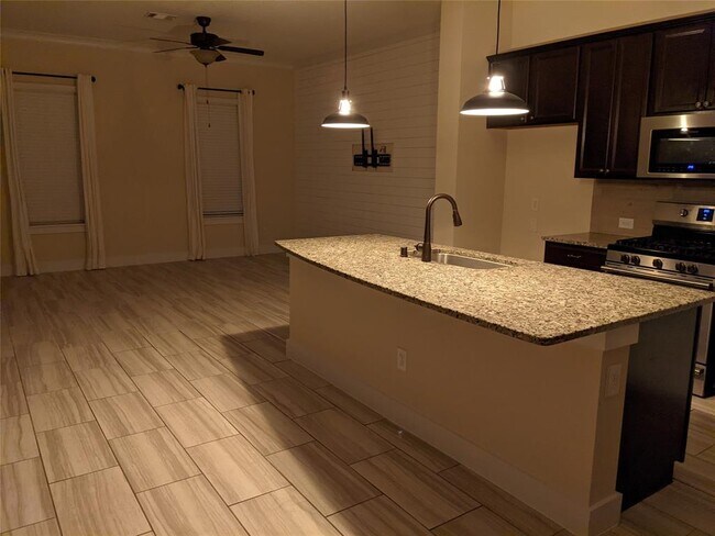 Building Photo - 18163 Moonlit River Dr