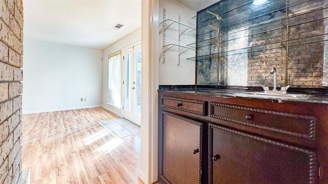 Building Photo - 10431 Pagewood Dr