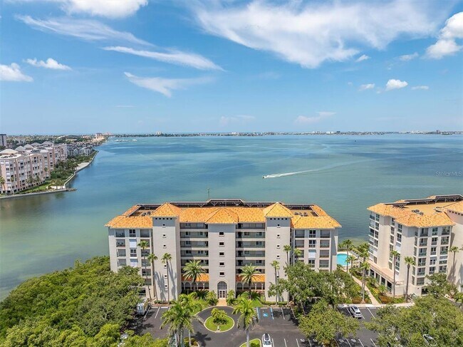 Foto del edificio - 4830 Osprey Dr S