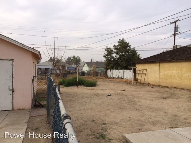 Building Photo - 2 br, 1 bath House - 905 El Toro Dr