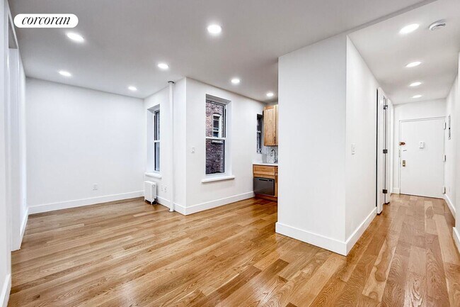 Foto del edificio - 3161 Broadway