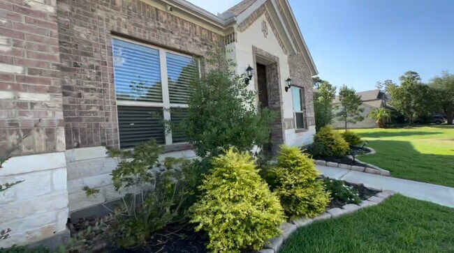 Foto del edificio - 6402 Cash Oaks Dr