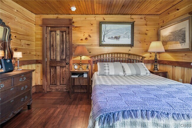 Foto del edificio - 1818 Benson Rd