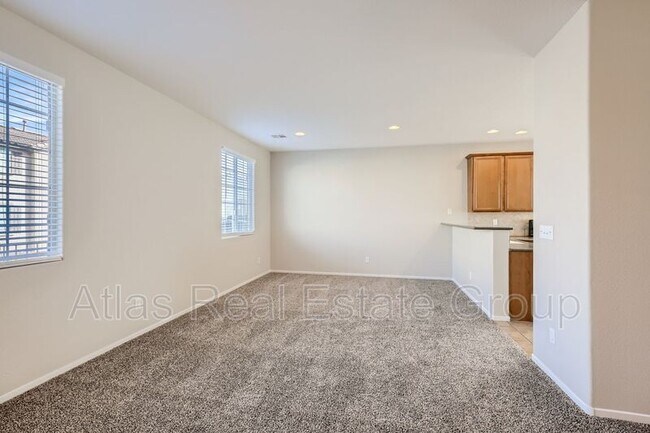 Foto del edificio - 7925 Violet Sky St