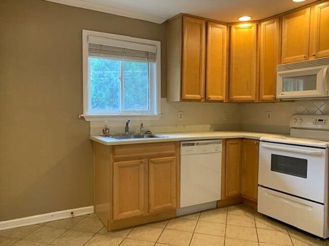Foto del edificio - 2 bedroom/1 bath Condominium in a Gated Community