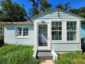 Building Photo - 1206 Murphy Ave