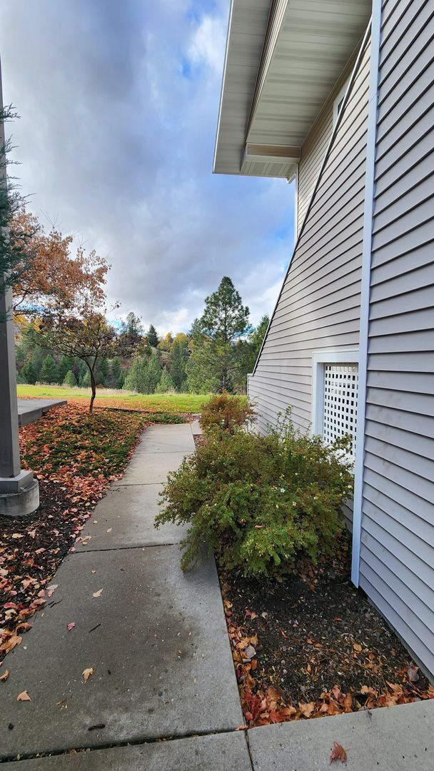 Foto del edificio - Two Bedroom Condo Near Moose Can Gully with a Garage