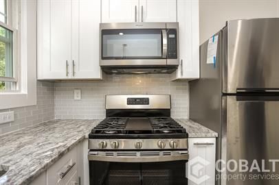 Foto del edificio - 678 Moreland Ave NE