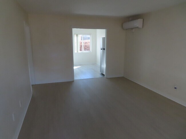 Building Photo - Renovated Two Bedrom Apartment in La Mesa