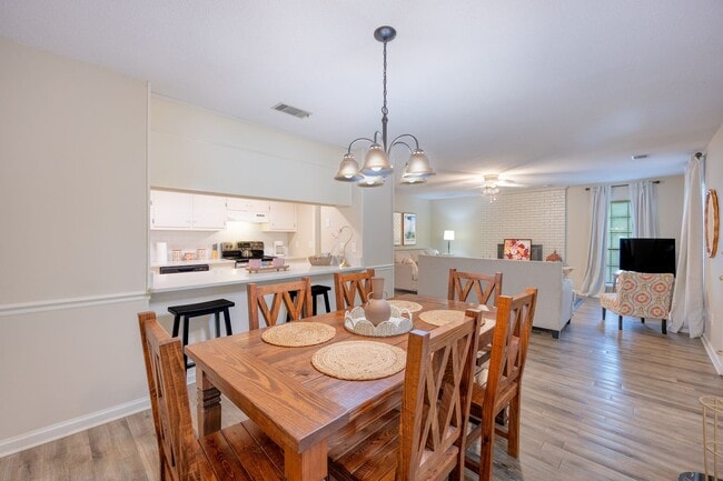 Building Photo - 35 Preston Dr