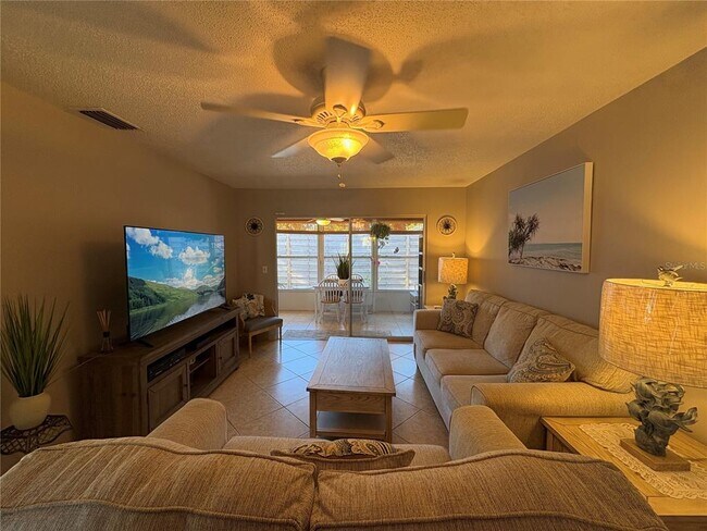 Foto del edificio - 2666 Woodgate Ln