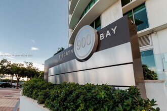 Building Photo - 900 Biscayne Blvd
