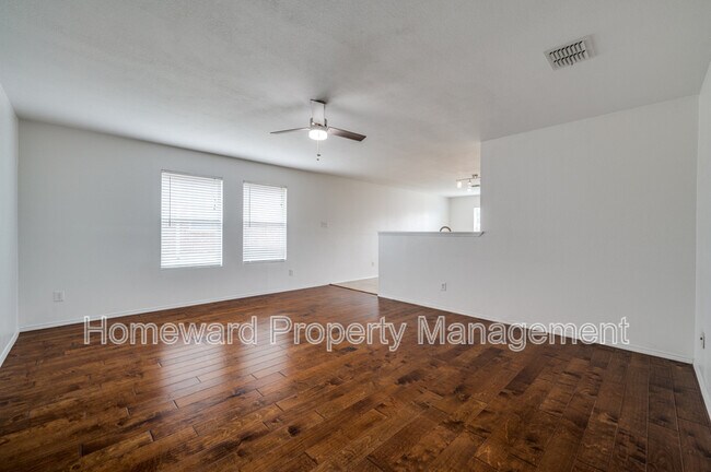 Building Photo - 1409 Water Lily Dr