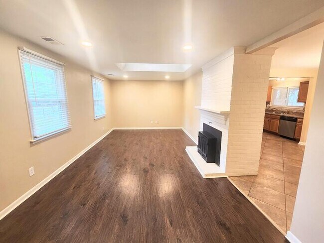 Building Photo - 3601 Van Buren Dr