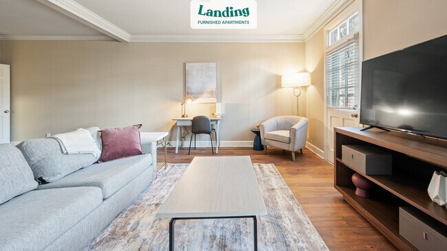 Foto del edificio - 4141 Woodlawn Dr