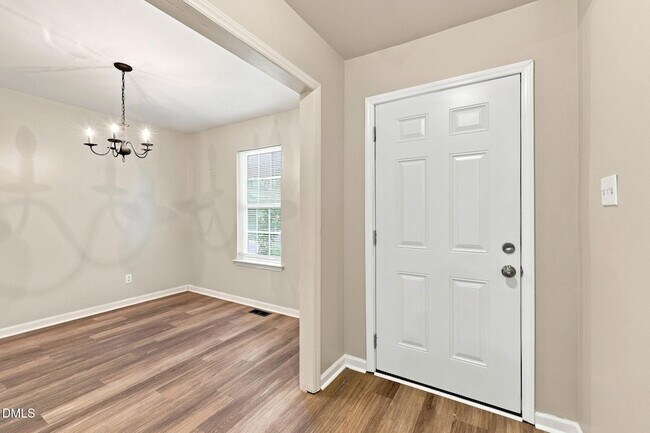 Foto del edificio - 108 Bristol Ct