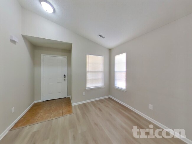 Foto del edificio - 4349 Trace Wood Ct