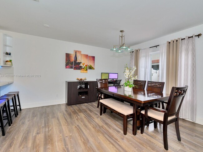 Foto del edificio - 12517 SW 53rd Ct