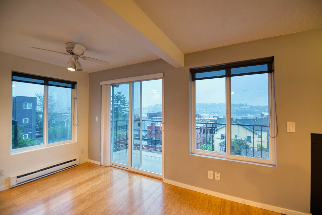 Foto principal - 2345 Boylston Ave E