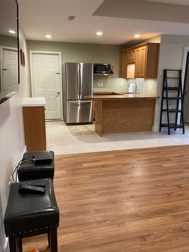 cocina pequeña - 746 Dale Ave NW