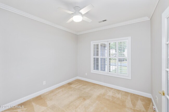 Foto del edificio - 2609 Hidden Cove