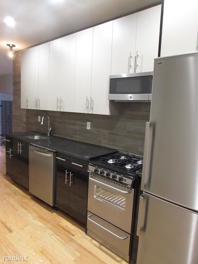 Building Photo - Room for Rent, 2 bath  - 1708 Gates Ave