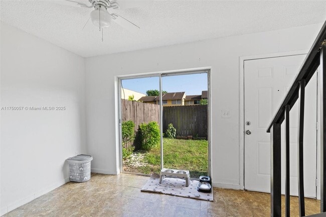 Building Photo - 15460 SW 82nd Ln