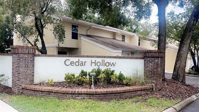 Foto del edificio - 11219 Cedar Hollow Ln