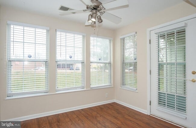 Foto del edificio - 7526 Coxton Ct