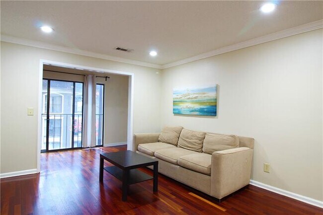 Foto del edificio - 2657 Lenox Rd NE