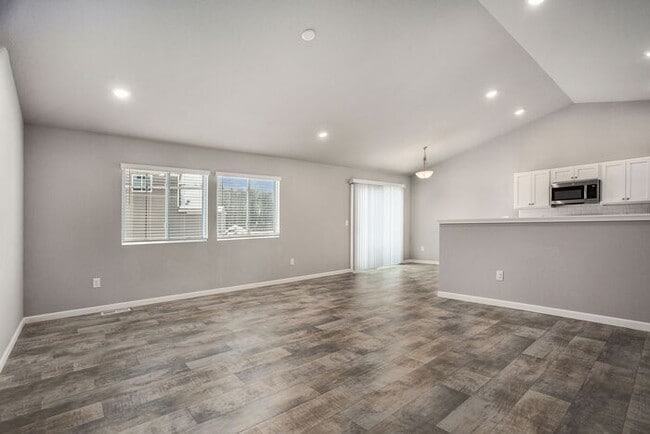 Building Photo - 10050 Pennridge Dr