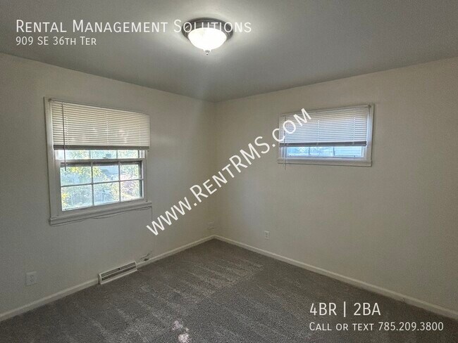 Foto del edificio - 909 SE 36th Terrace