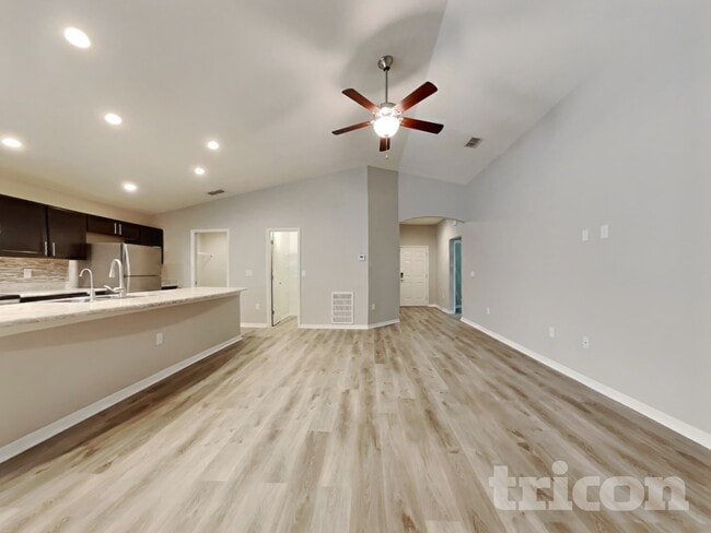 Foto del edificio - 8070 Diamond Creek Ln