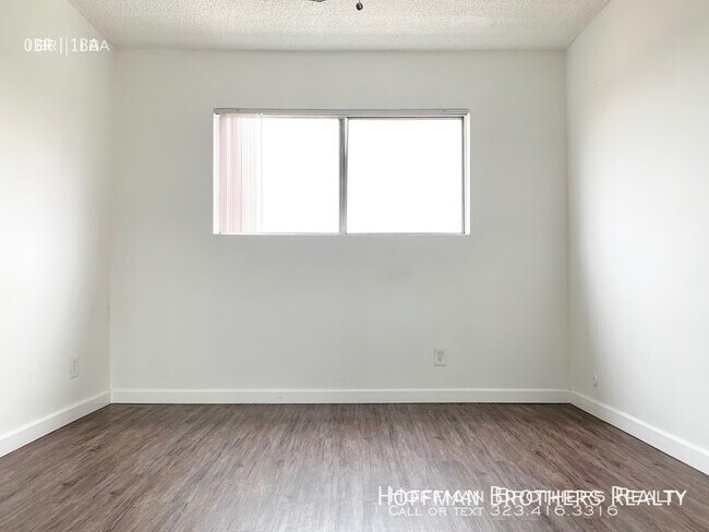 Foto del edificio - 4845 Saturn St