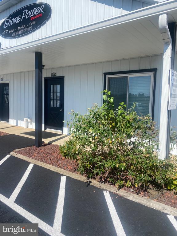 Building Photo - 321 Piney Narrows Rd