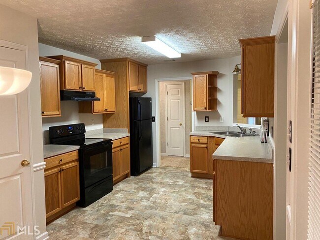 Building Photo - 20 Spring Valley Cove